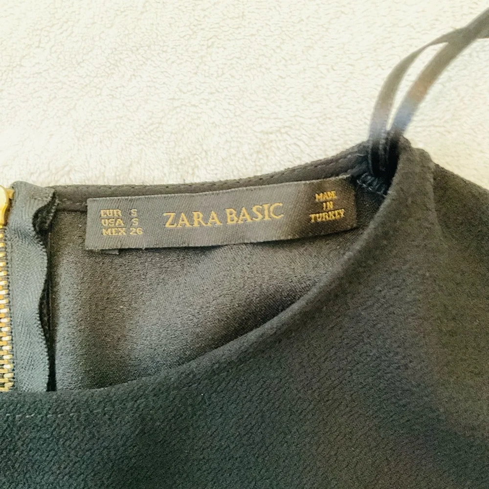 NWT Zara Black Crop Top with Gold Zipper detail - Picture 8 of 13